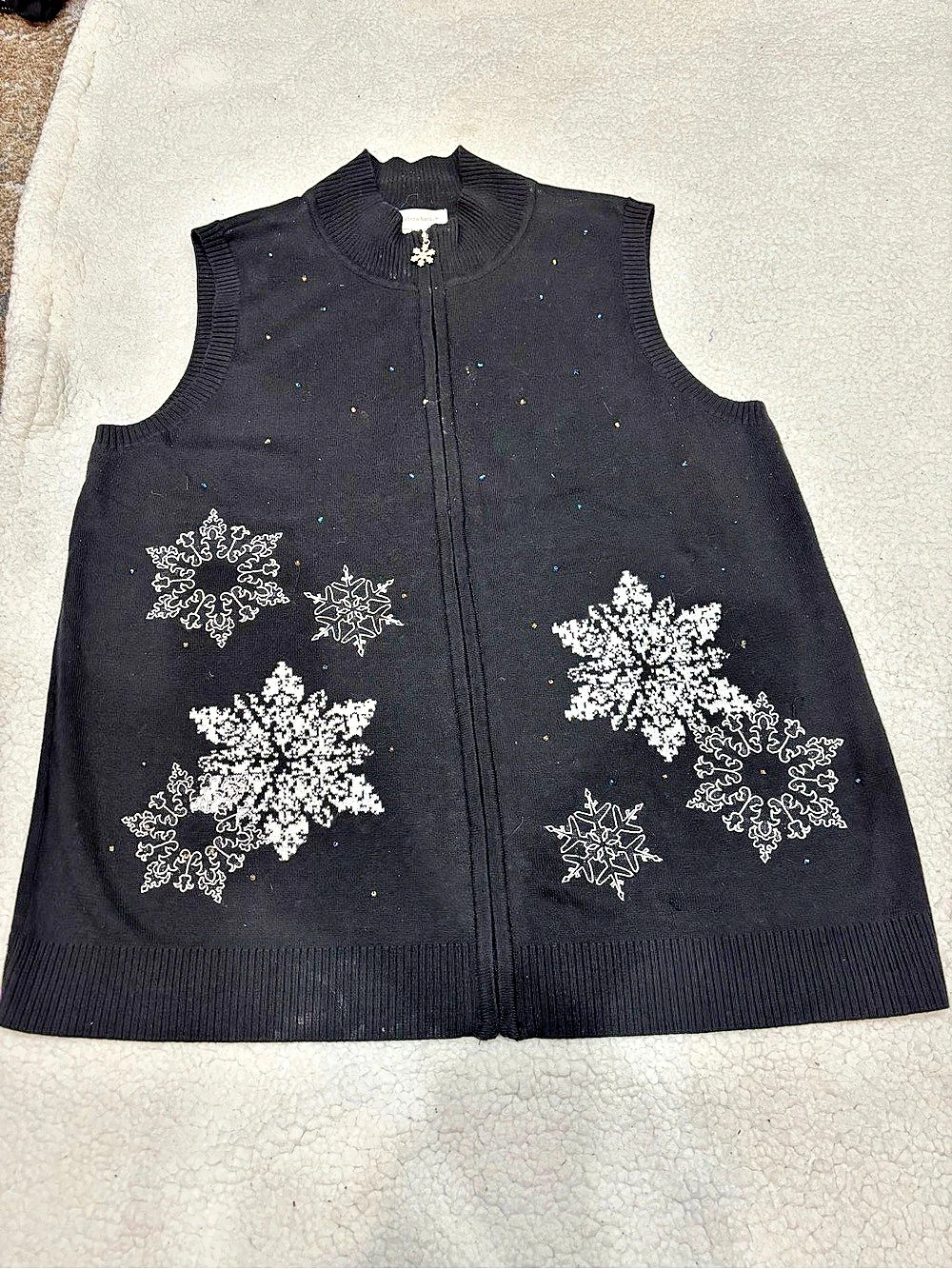 Christopher & Banks Women's Snowflake Vest in Black & White Size Large